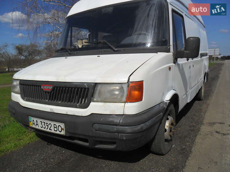 Другие автобусы LDV Convoy 2001 в 