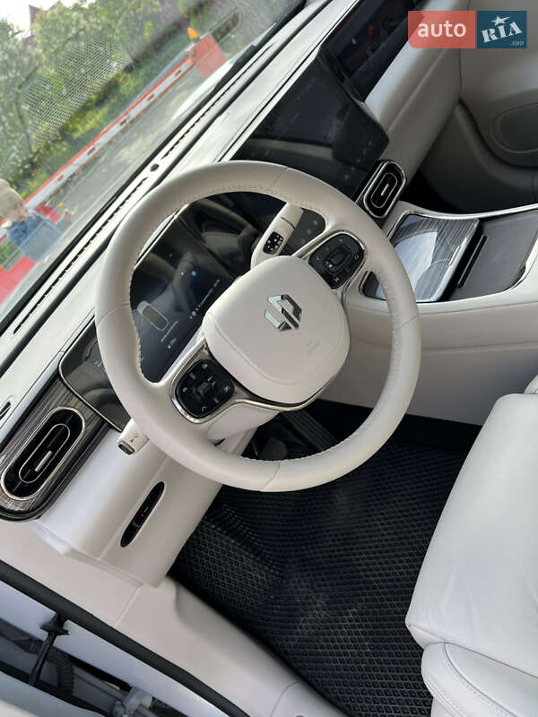 Внедорожник / Кроссовер Leapmotor С11 2023 в Киеве