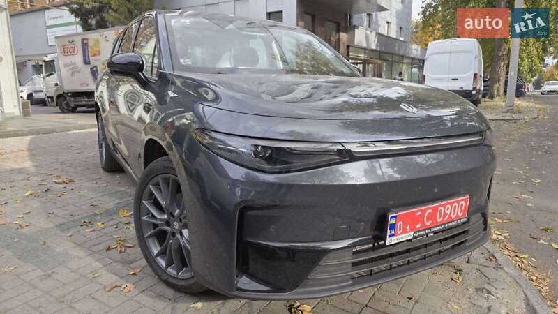 Leapmotor С11 2025