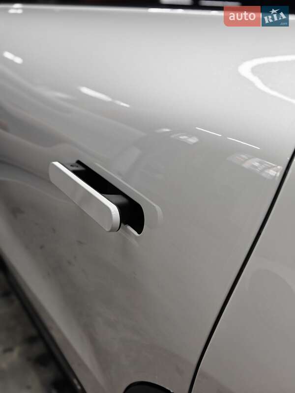 Внедорожник / Кроссовер Leapmotor С11 2023 в Черновцах