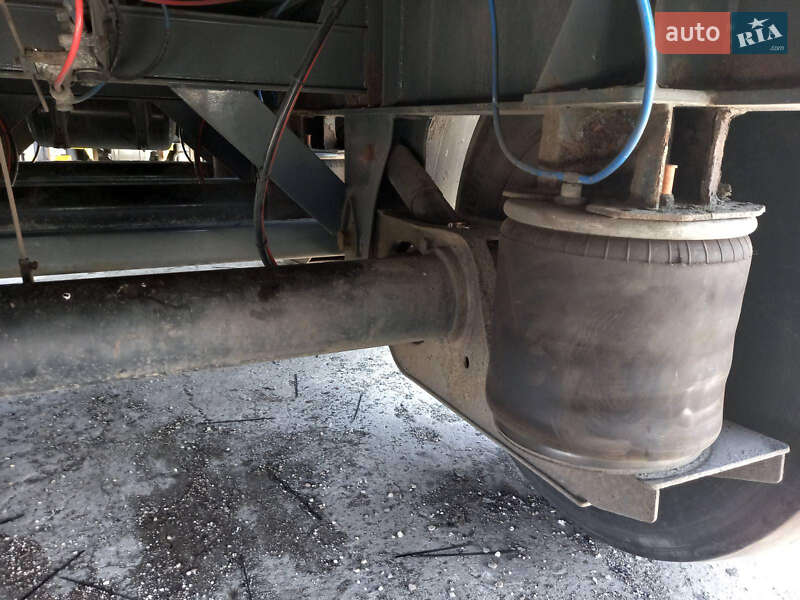 Тентованный борт (штора) - полуприцеп LeciTrailer 3E19SD 2004 в Чернигове