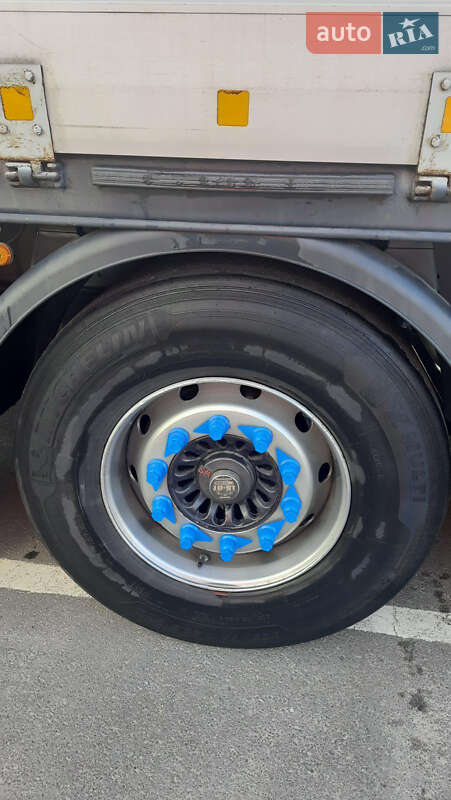 Тентованный борт (штора) - полуприцеп LeciTrailer 3E19SD 2004 в Чернигове