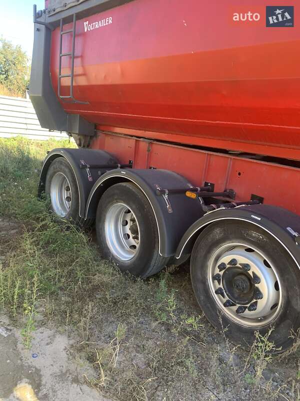 Самосвал полуприцеп LeciTrailer 3Е20 2003 в Гостомеле
