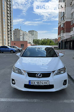 Хэтчбек Lexus CT 200h 2013 в Харькове