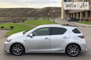 Хэтчбек Lexus CT 2015 в Обухове