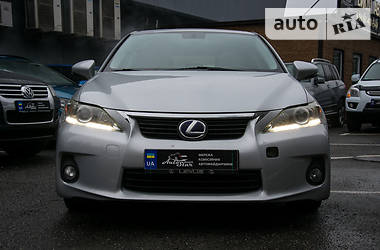 Хетчбек Lexus CT 2011 в 