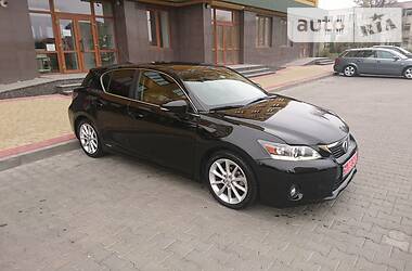 Хетчбек Lexus CT 2012 в 