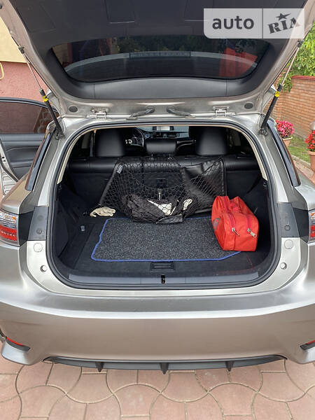 Хетчбек Lexus CT 2016 в Луцьку фото 24 Хетчбек Lexus CT 2016 в Луцьку