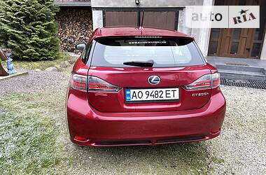 Хэтчбек Lexus CT 2013 в Хусте