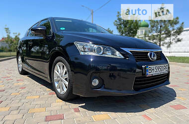 Хэтчбек Lexus CT 2012 в Измаиле