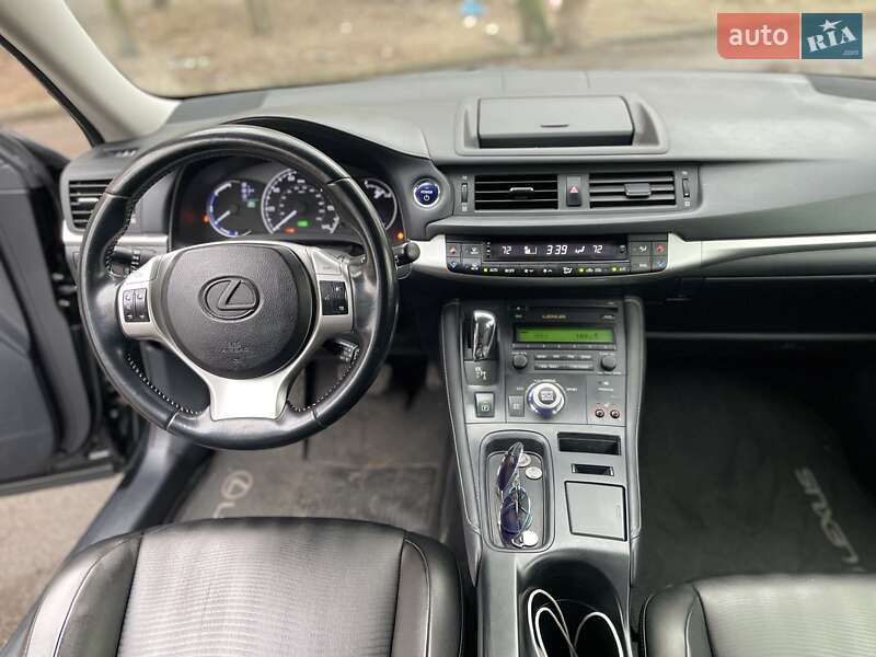 Хэтчбек Lexus CT 2012 в Киеве