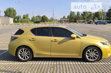 Хэтчбек Lexus CT 2011 в Киеве