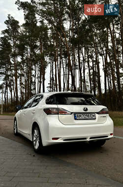 Хэтчбек Lexus CT 2012 в Житомире