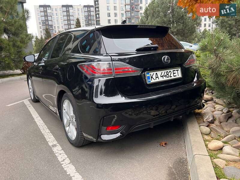 Хэтчбек Lexus CT 2014 в Киеве