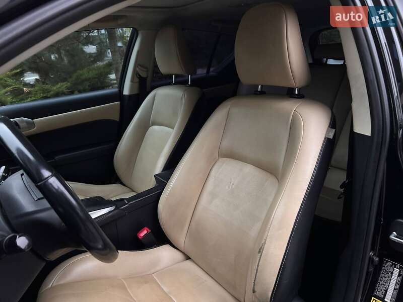 Хэтчбек Lexus CT 2014 в Киеве
