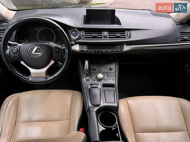 Хэтчбек Lexus CT 2014 в Киеве
