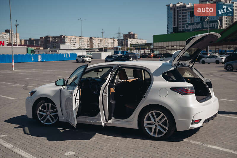 Хэтчбек Lexus CT 2014 в Одессе