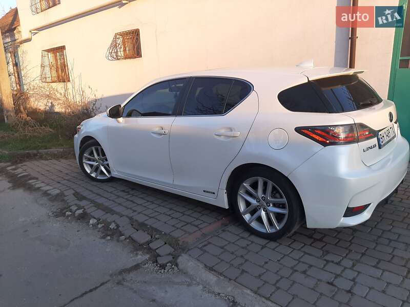 Хэтчбек Lexus CT 2015 в Одессе