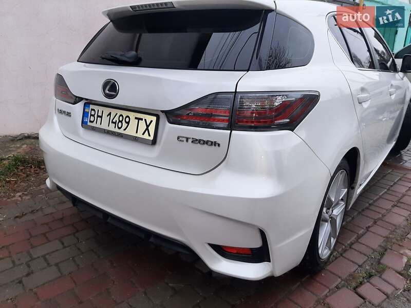Хэтчбек Lexus CT 2015 в Одессе