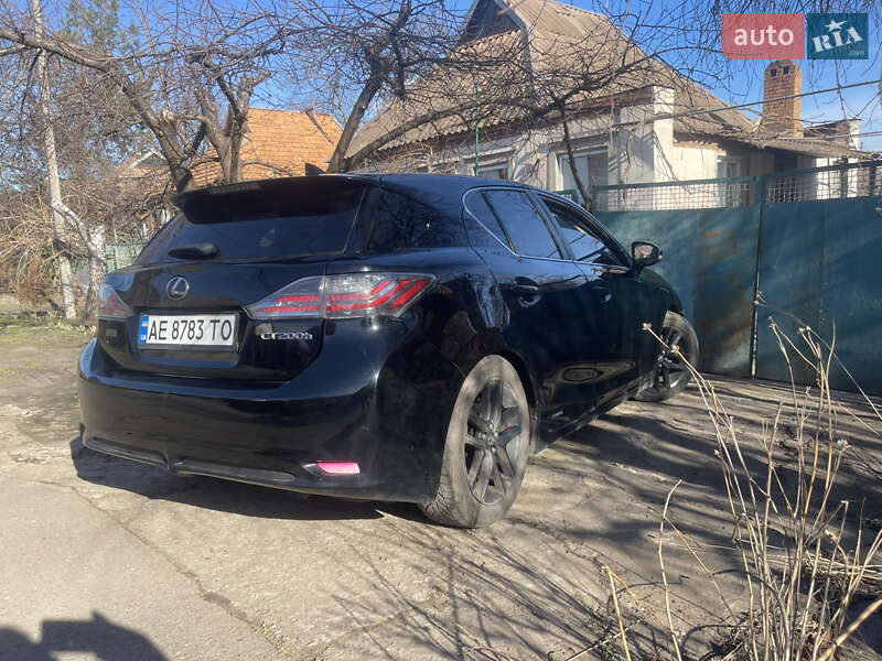 Хэтчбек Lexus CT 2015 в Кривом Роге фото 10 Хэтчбек Lexus CT 2015 в Кривом Роге
