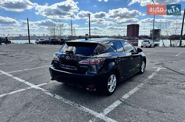 Хэтчбек Lexus CT 2014 в 