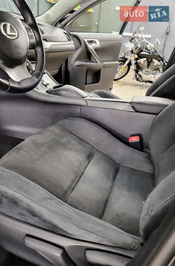 Хетчбек Lexus CT 2012 в 