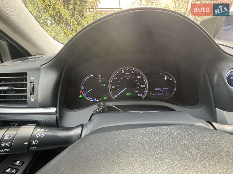 Хэтчбек Lexus CT 2012 в Одессе