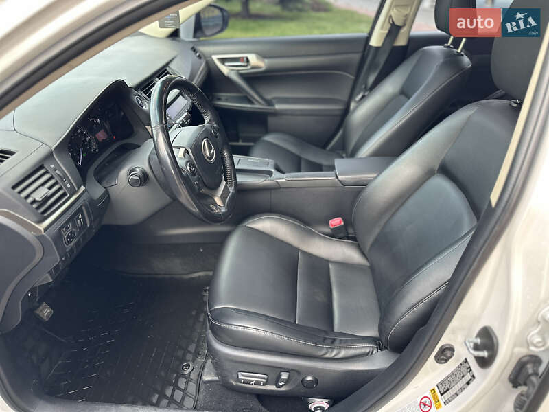 Хетчбек Lexus CT 2015 в Києві