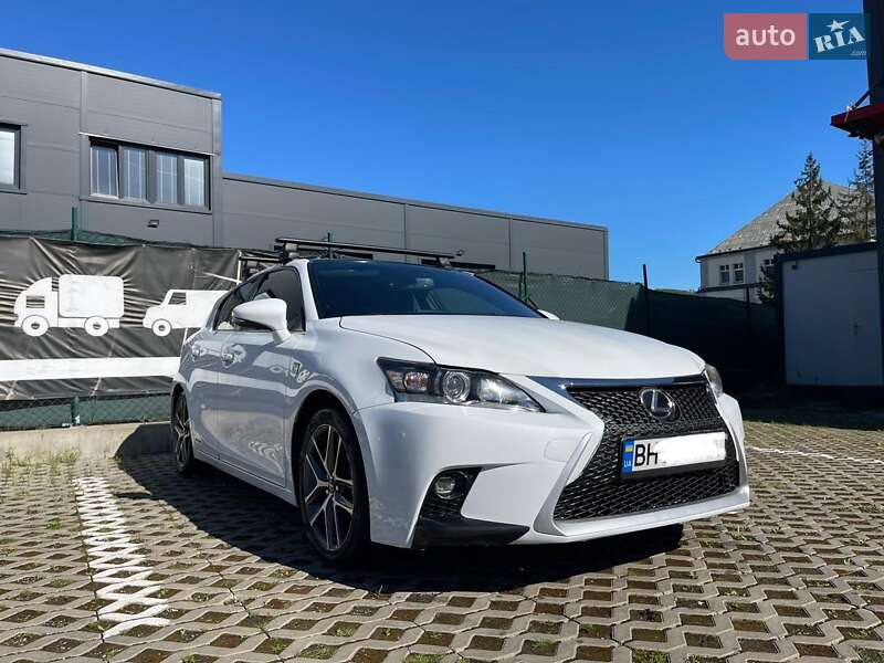 Lexus CT 2015