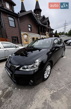 Хэтчбек Lexus CT 2011 в 