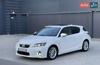 Хэтчбек Lexus CT 2012 в 