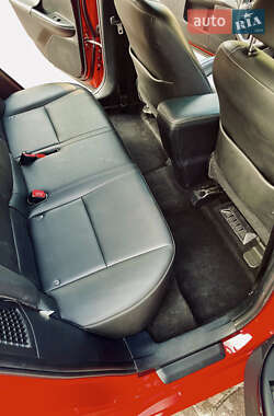 Хэтчбек Lexus CT 2014 в 