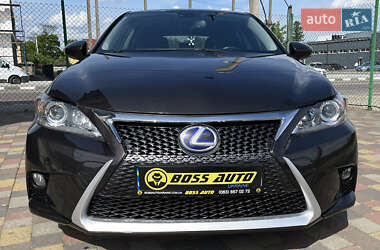 Хетчбек Lexus CT 2012 в 