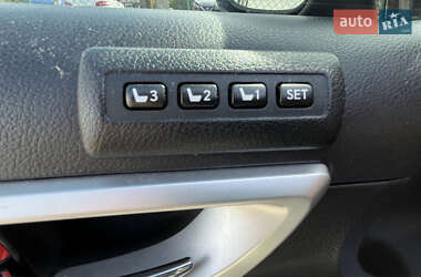 Хетчбек Lexus CT 2012 в 
