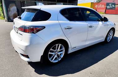 Хэтчбек Lexus CT 2016 в 