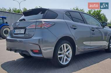 Хэтчбек Lexus CT 2016 в 