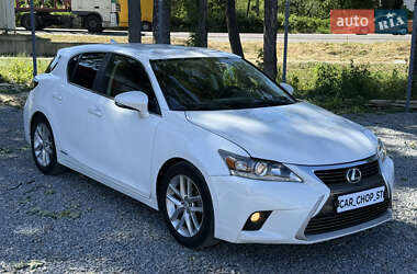Хетчбек Lexus CT 2015 в 