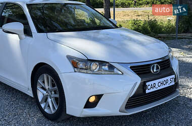 Хетчбек Lexus CT 2015 в 