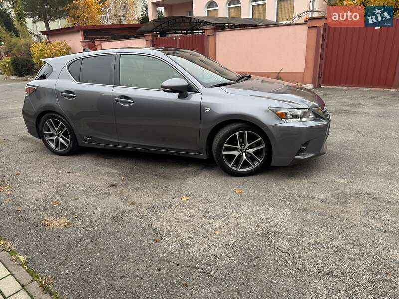 Хетчбек Lexus CT 2015 в Києві