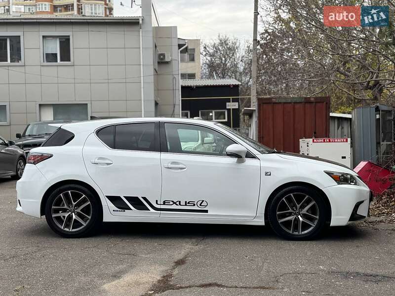 Хэтчбек Lexus CT 2016 в Одессе