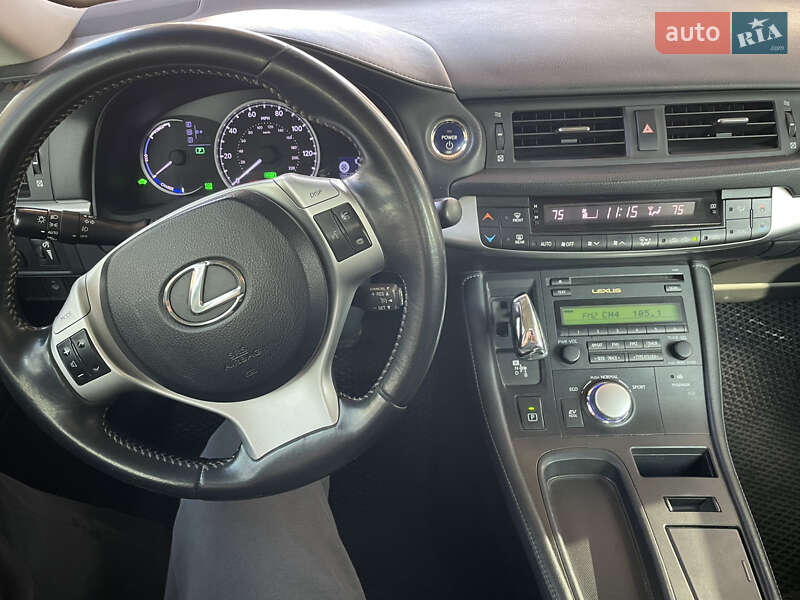 Хэтчбек Lexus CT 2013 в Николаеве