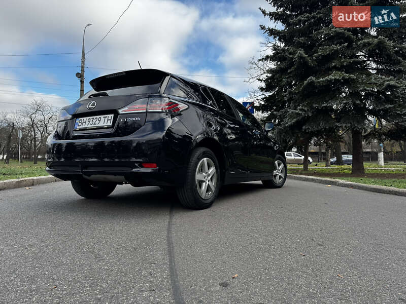 Хэтчбек Lexus CT 2011 в Николаеве