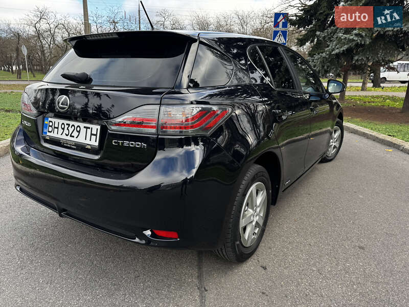 Хэтчбек Lexus CT 2011 в Николаеве