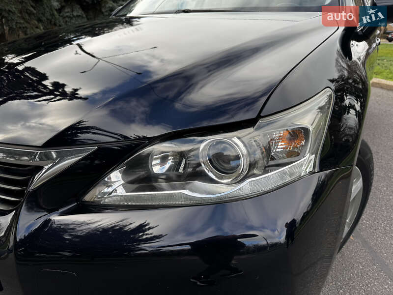 Хэтчбек Lexus CT 2011 в Николаеве