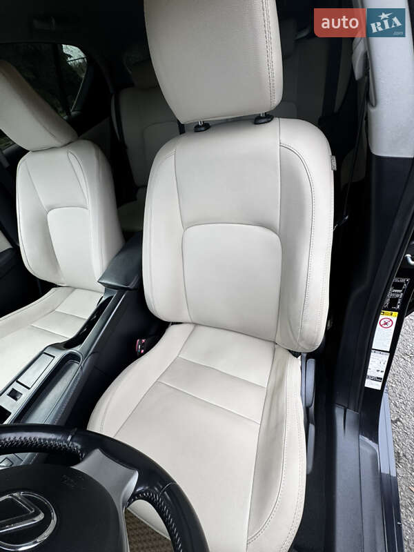 Хэтчбек Lexus CT 2011 в Николаеве