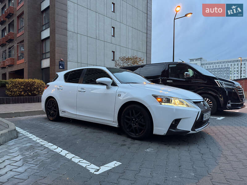 Хэтчбек Lexus CT 2014 в Киеве фото 7 Хэтчбек Lexus CT 2014 в Киеве