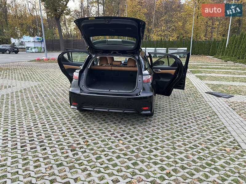 Хэтчбек Lexus CT 2014 в Харькове