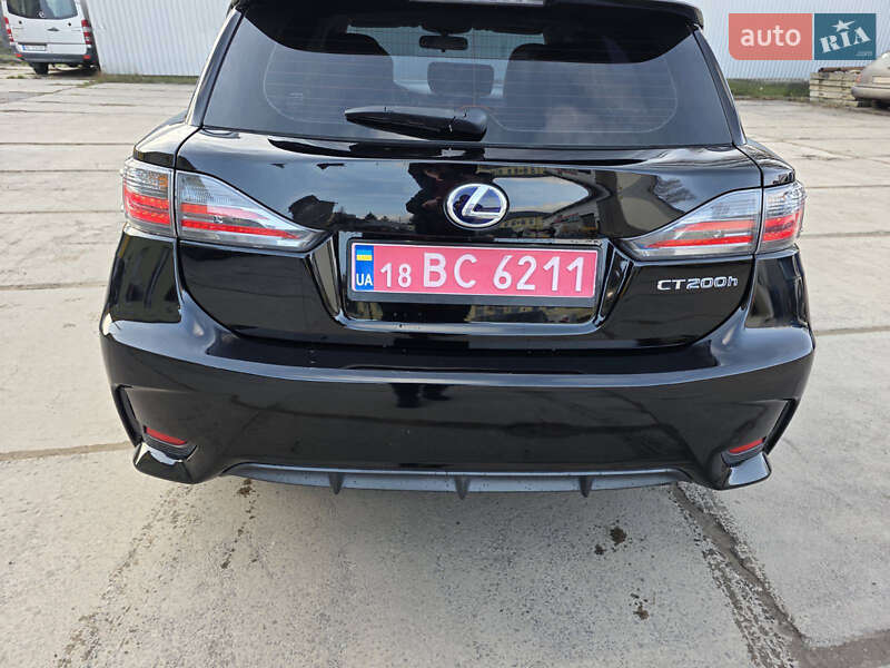 Хетчбек Lexus CT 2015 в Рівному