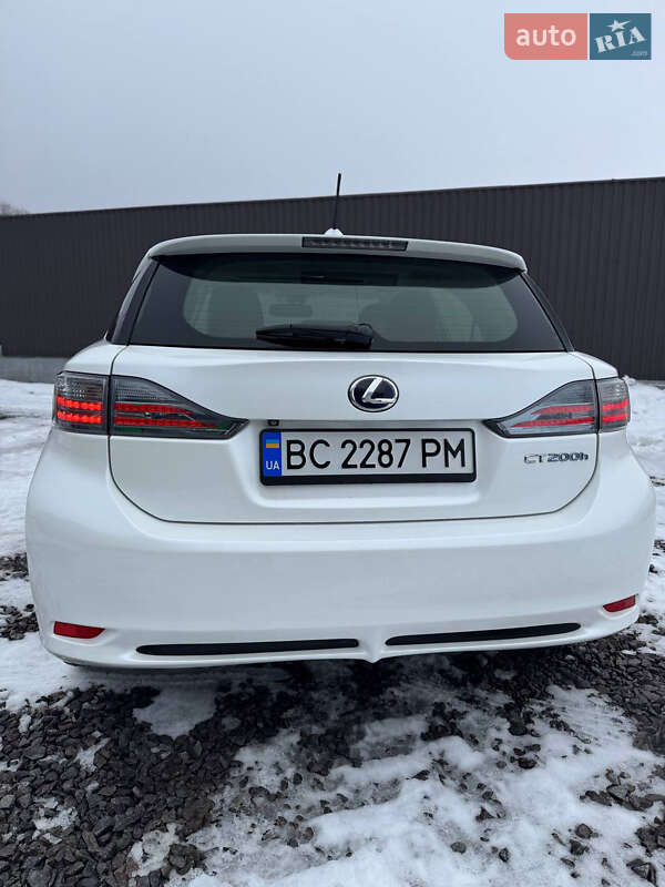 Хетчбек Lexus CT 2013 в Львові