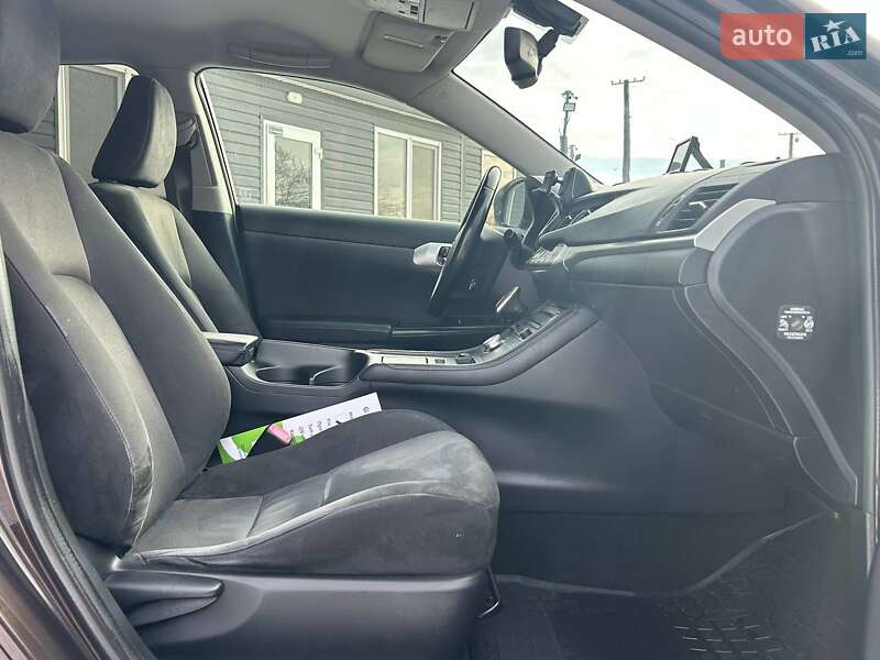 Хэтчбек Lexus CT 2011 в Одессе